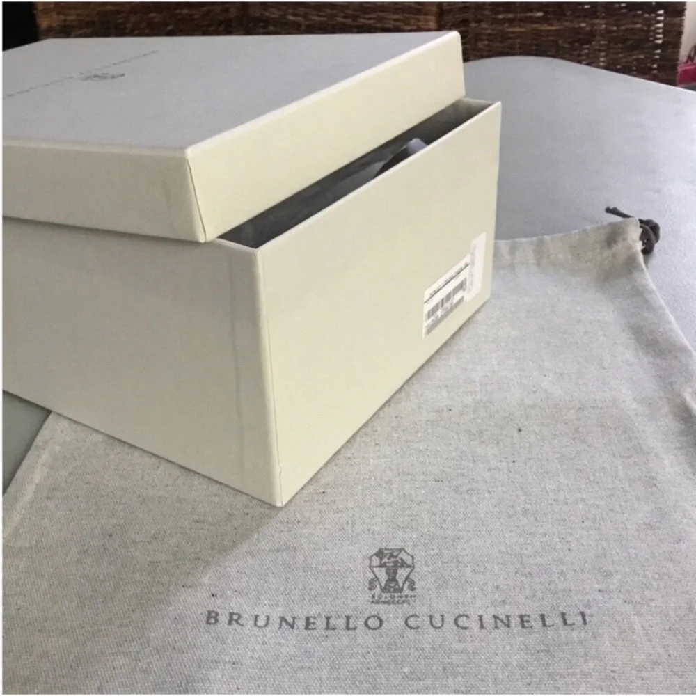 Brunello Cucinelli empty bix